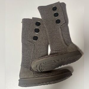 UGG CLASSIC CARDY BOOT